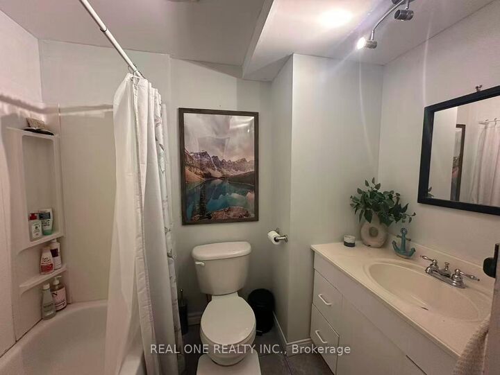 Property Photo:  1387 Selkirk Avenue Lower  ON L6L 2V5 