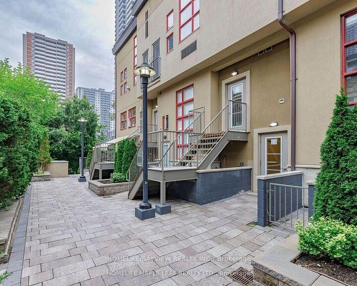 Property Photo: 21 Earl Street 202 ON M4Y 1M4