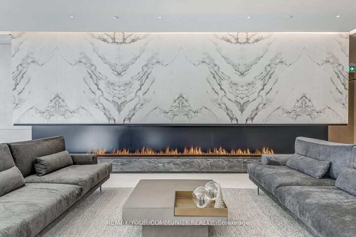 Property Photo: 30 Upper Mall Way 3006 ON L4J 0L7