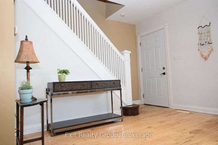 Property Photo:  13 Flindall Street  ON K8V 3C9 