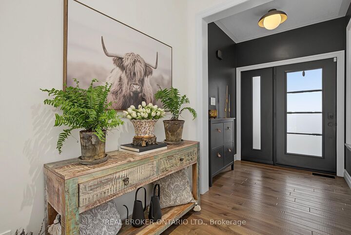 Property Photo: 422 Rideau River Street ON N2V 2Y4