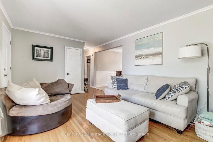 Photo de la propriété:  219 Brock Street  ON N0M 2M0 