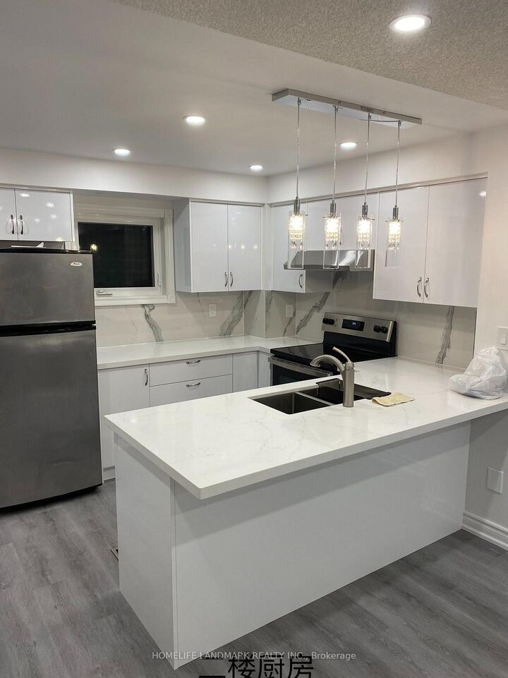 Photo de la propriété:  3500 Brimley Road 8  ON M1V 5K6 