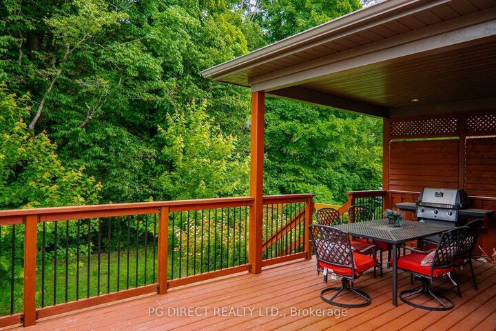 Property Photo: 29 Autumn Grove ON K8V 0G9