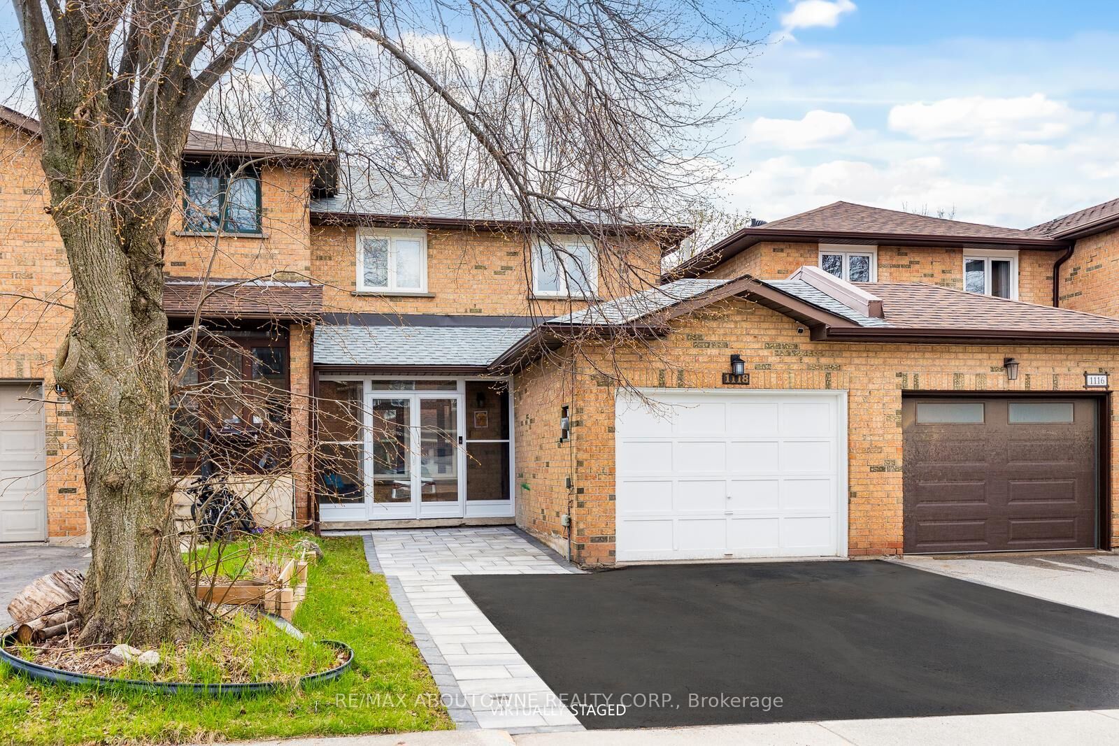 Property Photo: 1118 Avondale Drive ON L6H 5L4