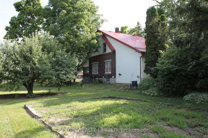 Property Photo: 44356 Talbot Line ON N5P 3S7