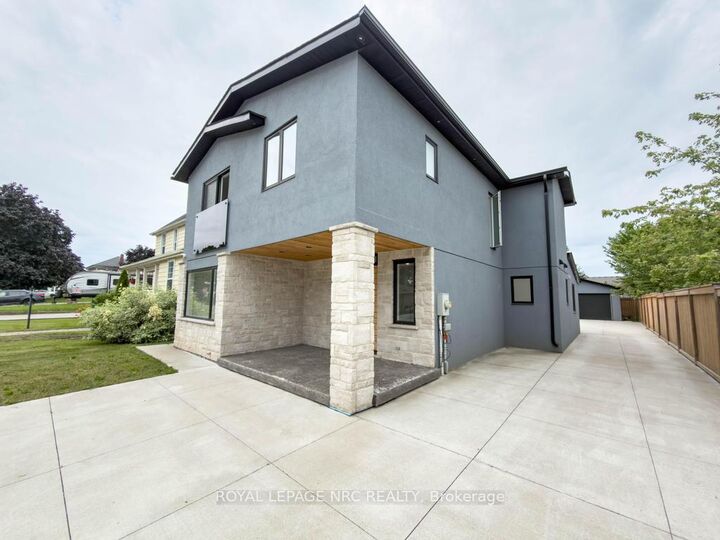 Property Photo: 4392 Ontario Street ON L0R 1B0