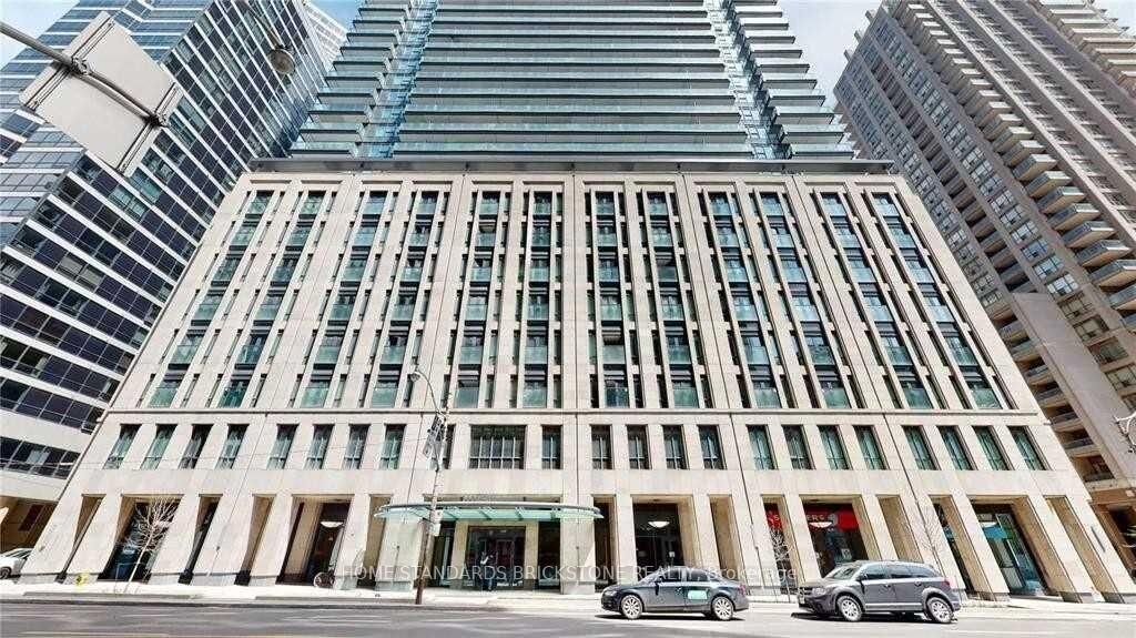 Property Photo:  955 Bay Street Uph07  ON M5S 2A2 