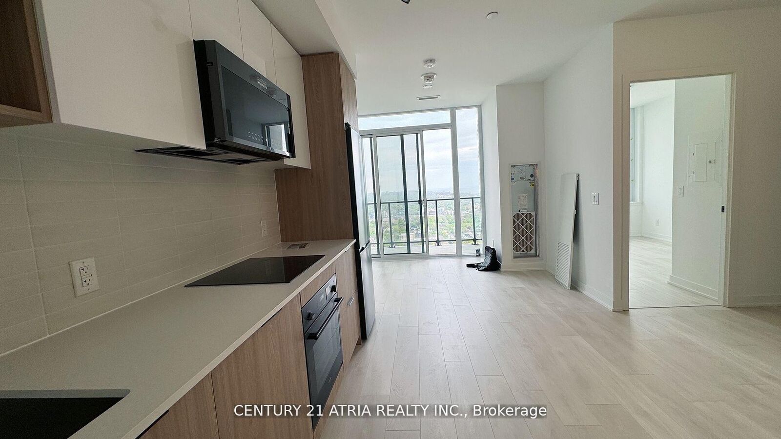 Property Photo:  5 Defries Street Lph01  ON M5A 0W7 