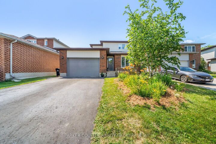 Property Photo: 24 Hopkins Road ON L4M 5X6