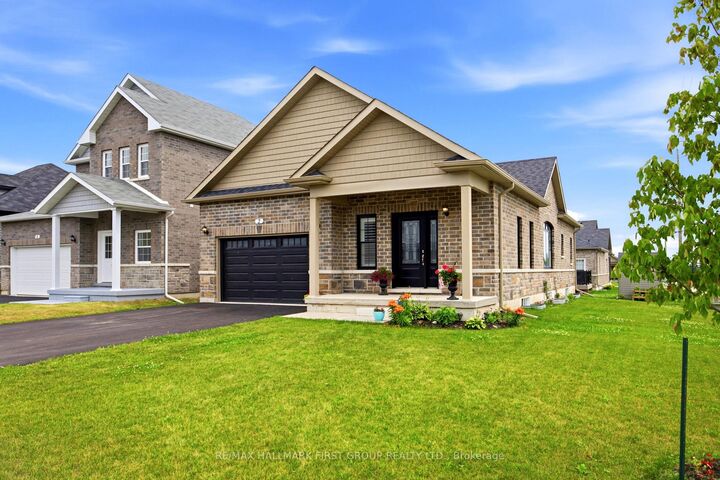 2 Braeburn Street — photo 1