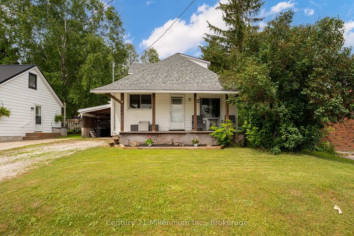 Property Photo:  266 Garafraxa Street  ON N0H 1G0 
