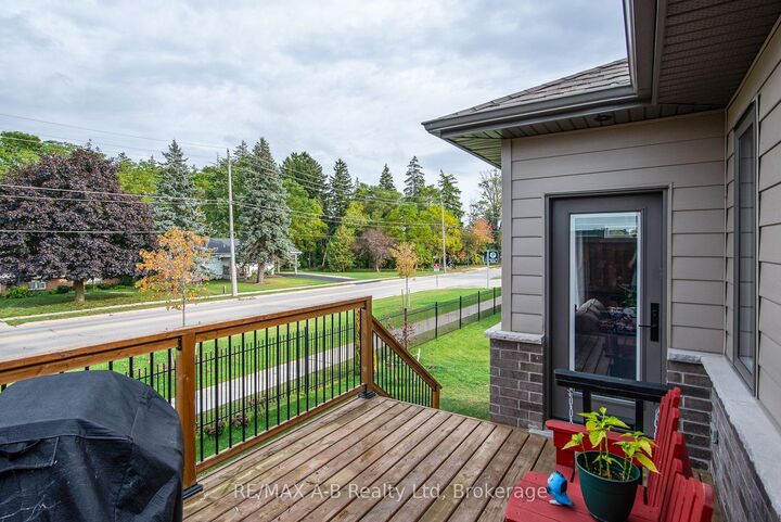 Property Photo: 172 Hooper Street ON N4X 0C1