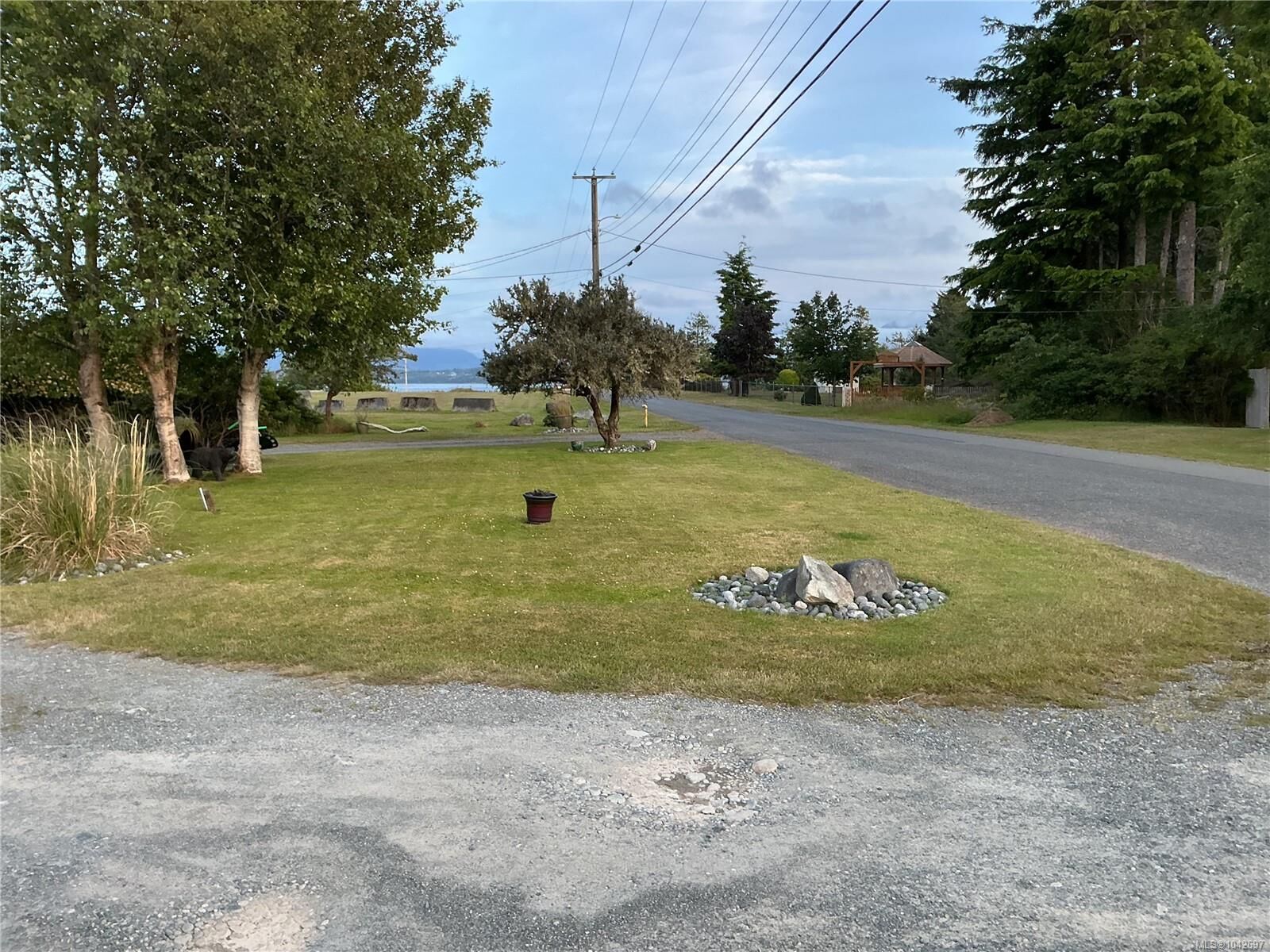 Property Photo: 25 1st St BC V0N 3E0