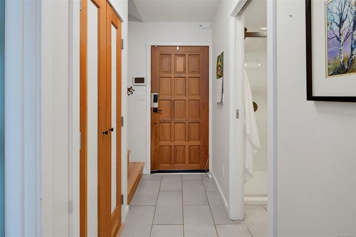 Property Photo: 210 Douglas St #4 BC V8V 2P2