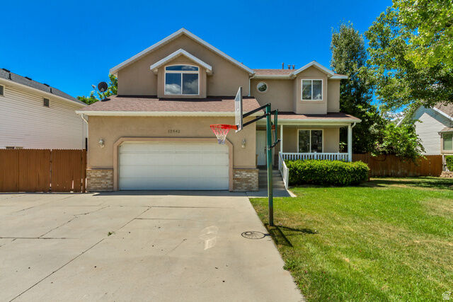 12542 S Stonebridge Cir E