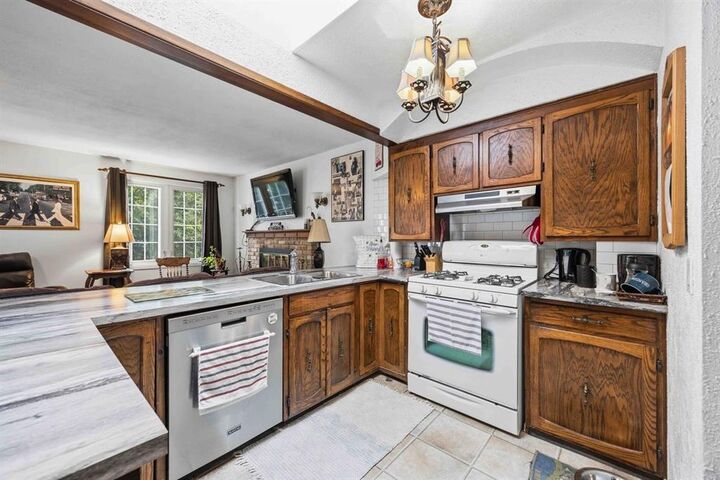 Property Photo: 1207 Echo Road ON N7S 3K2