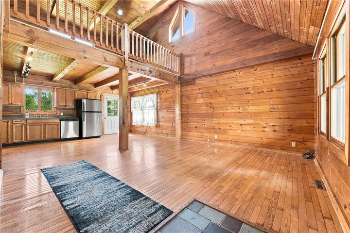 Property Photo: 717 Butler Pike PA 16137