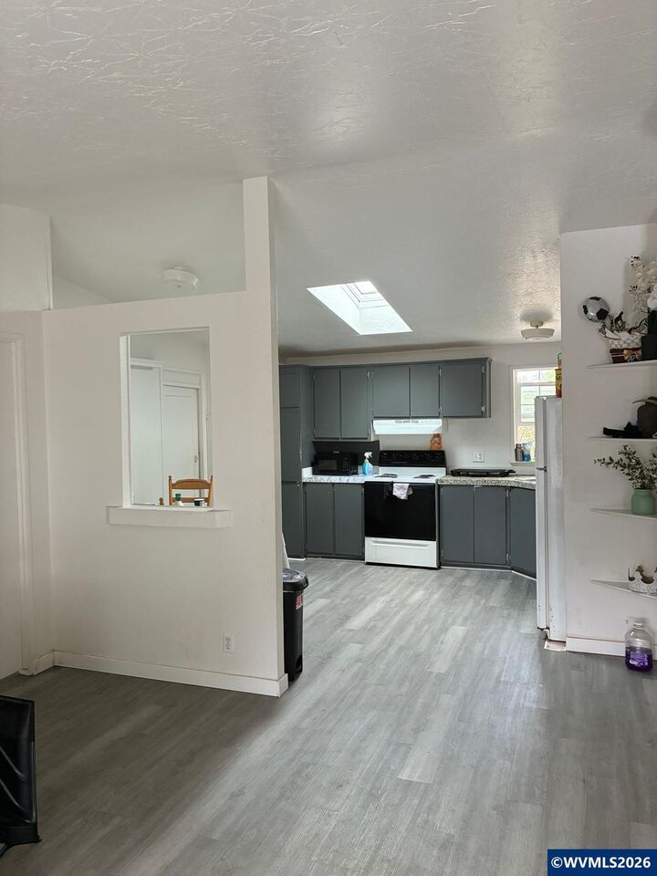 Property Photo:  799 Hardcastle Av  OR 97071 