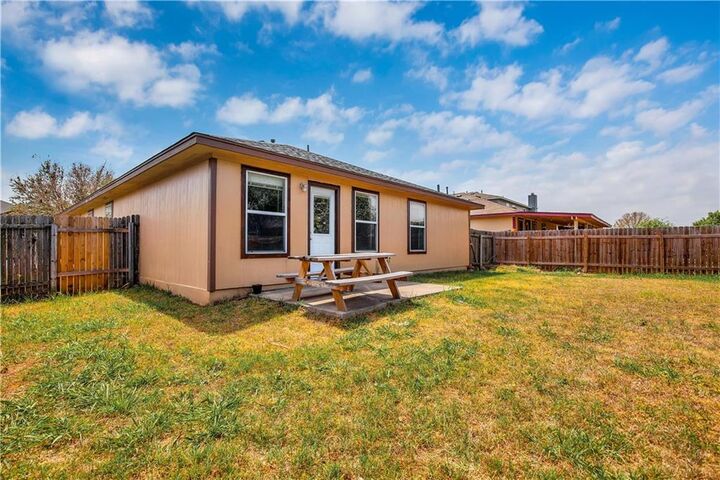 Property Photo:  109 Brooke Street  TX 78634 
