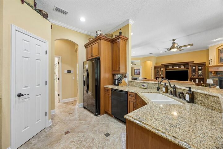 Property Photo:  86136 Shelter Island Drive  FL 32034 