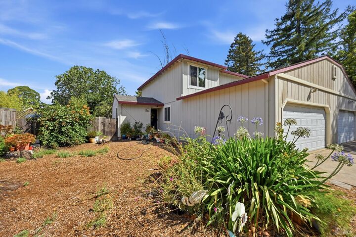 Property Photo:  1168 Poggie Court  CA 95401 