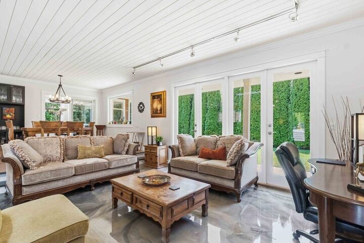 Property Photo: 16127 8 Avenue BC V4A 8W5