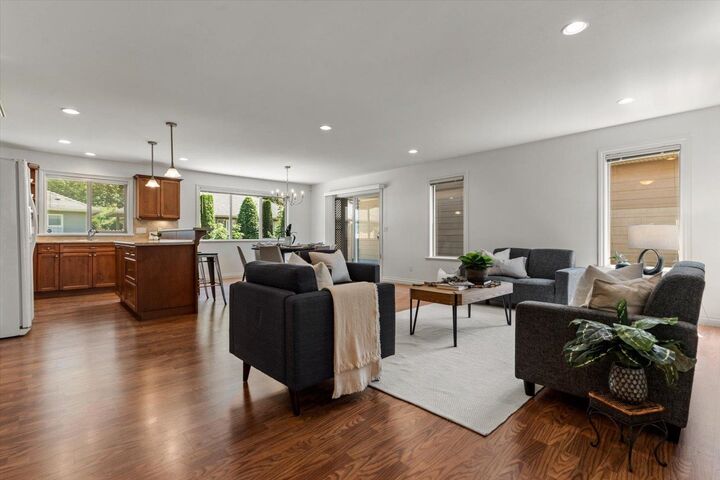 Property Photo:  46000 Thomas Road 194  BC V2R 5W6 