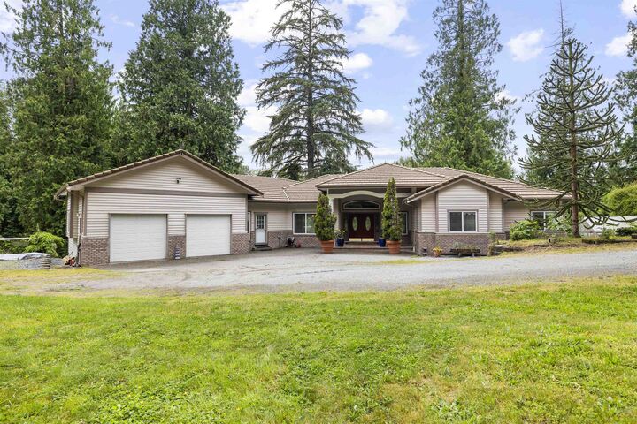 Property Photo: 26350 Trethewey Crescent BC V2W 1A5