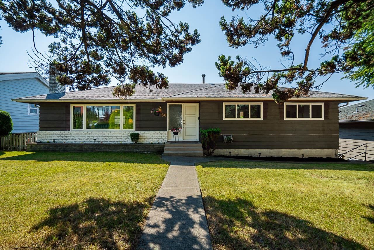 Property Photo: 50 E 10th Avenue BC V3L 4R5