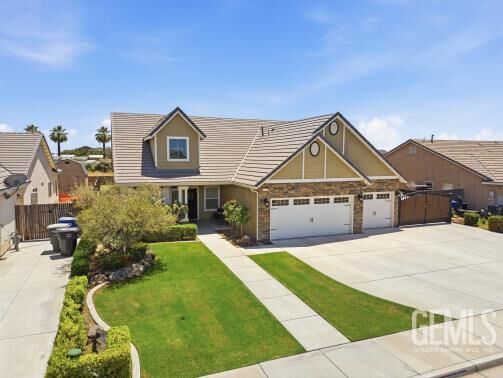 Property Photo:  14515 Southernwood Avenue  CA 93314 