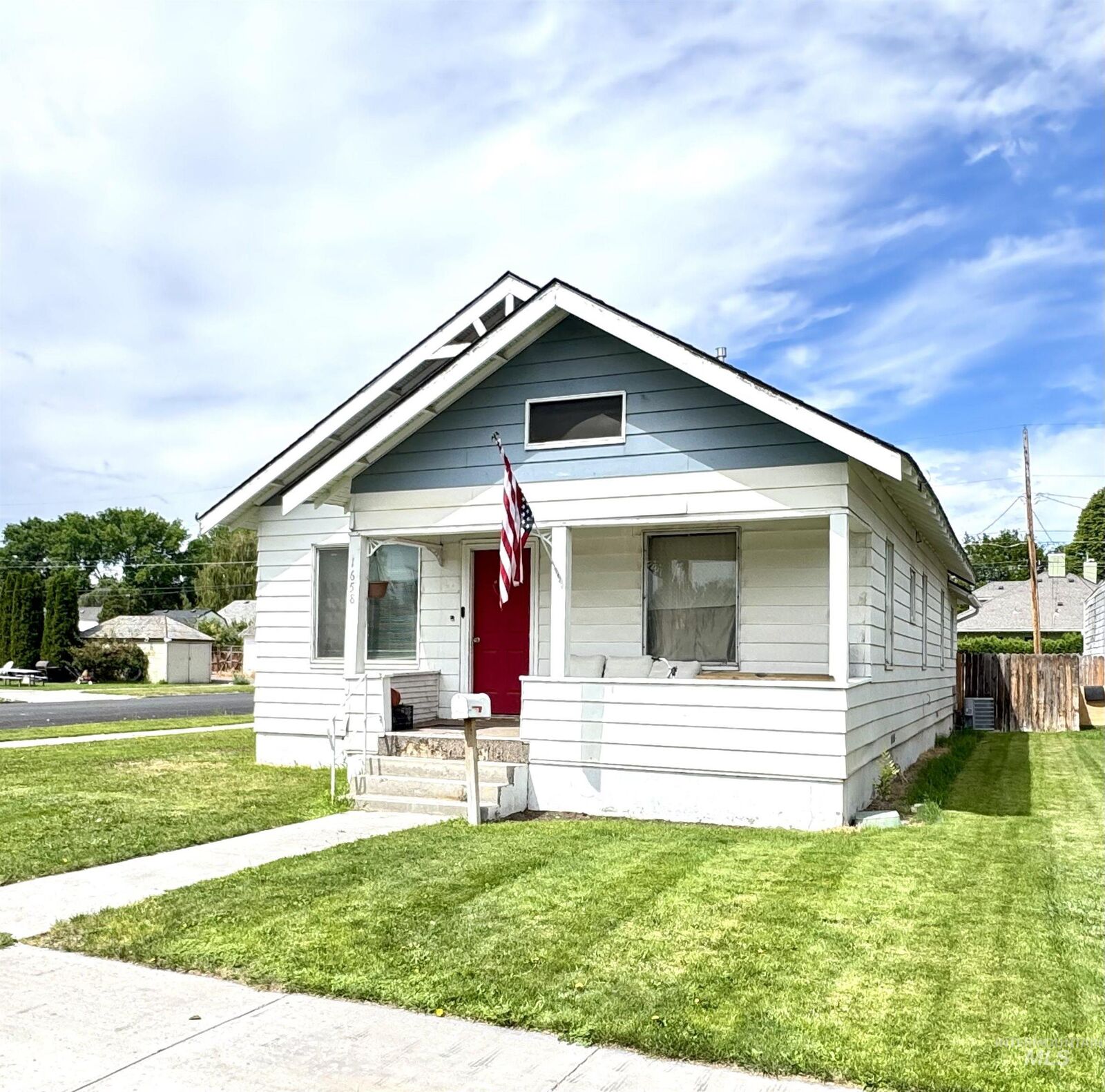 Property Photo:  1658 Miller Ave  ID 83318 