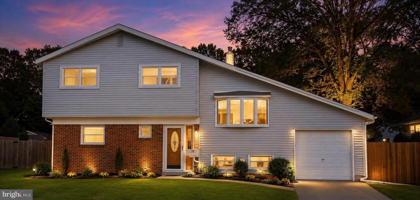 Property Photo:  30 Thoreau Road  NJ 08690 
