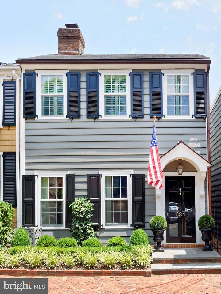 Property Photo:  624 S Saint Asaph Street  VA 22314 