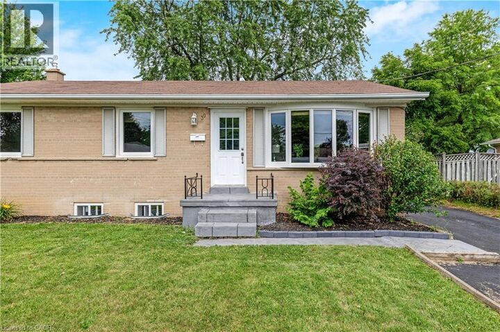 Property Photo: 39 McGilvray Crescent ON L7G 1L7