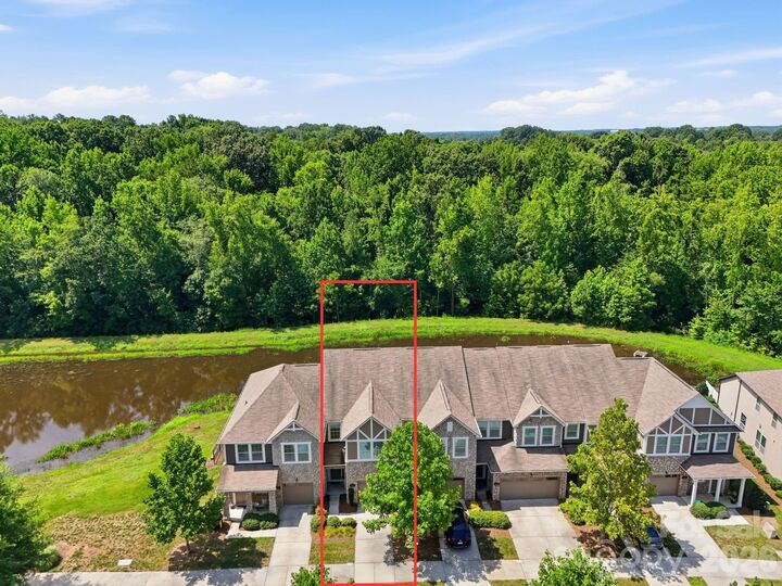 Property Photo:  9411 Glenburn Lane  NC 28278 