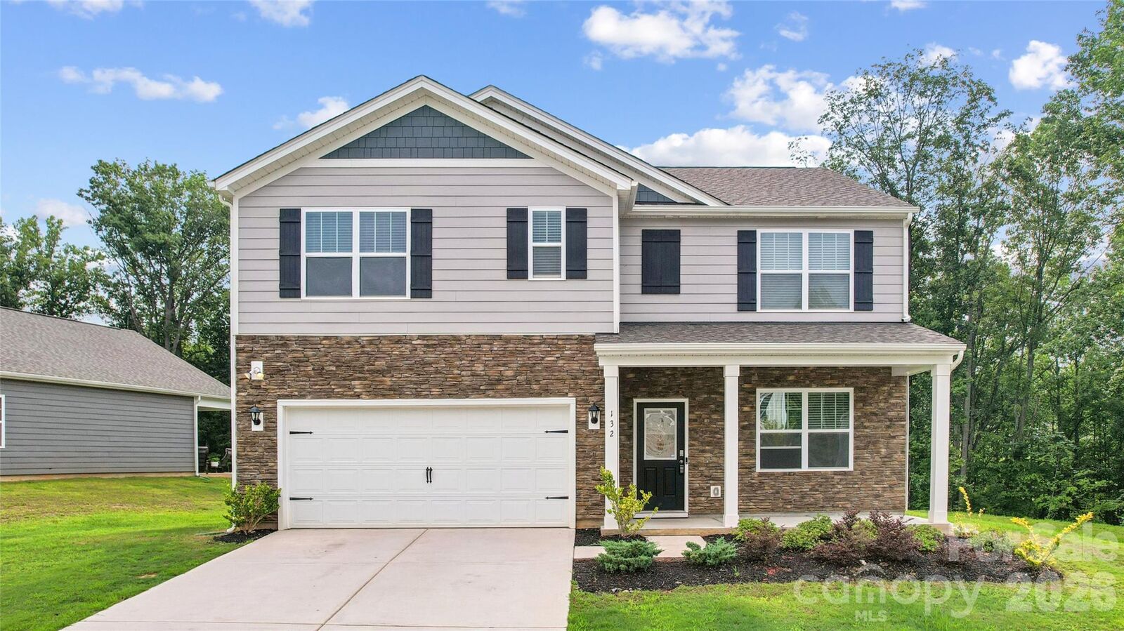Property Photo:  132 Scotsway Court  NC 28166 