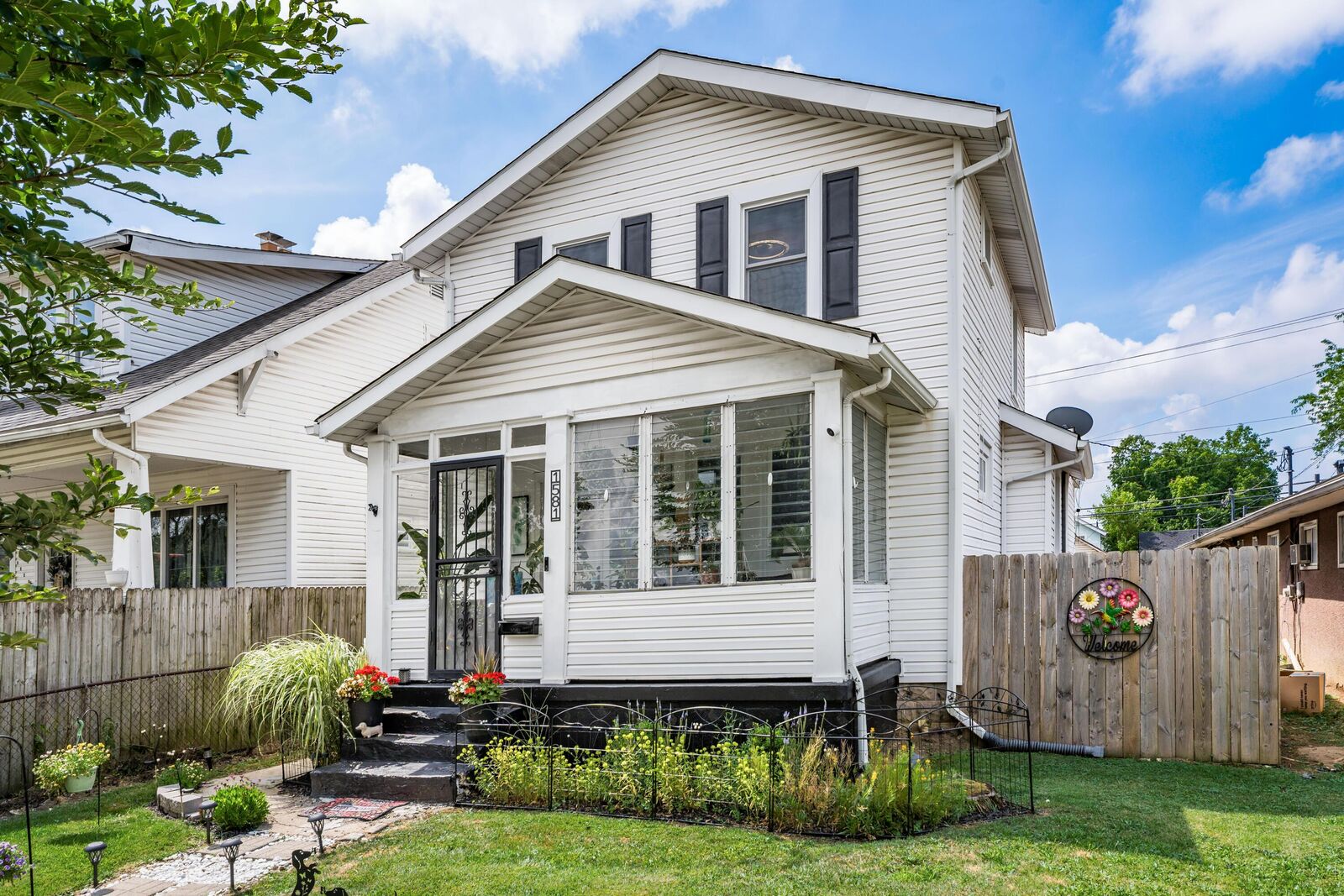 Property Photo:  1581 E Weber Road  OH 43211 