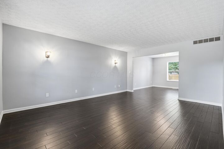 Property Photo:  5100 Locust Post Lane  OH 43230 