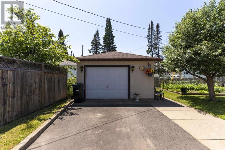 Property Photo: 402 Victoria Ave W ON P7C 1G7