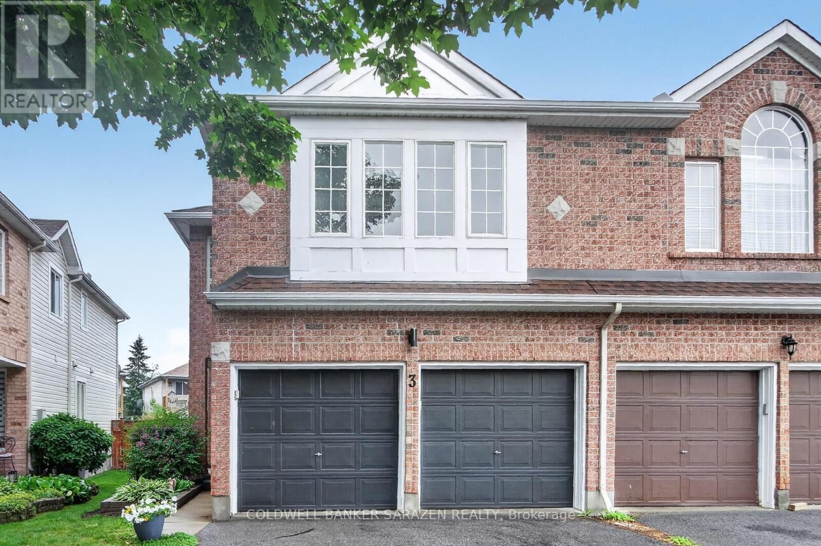Property Photo: 3 Castle Glen Crescent ON K2L 4G9