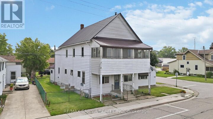 Property Photo: 4364 St. Clair Parkway ON N0P 2B0