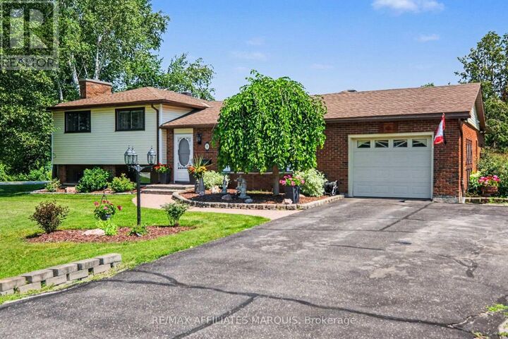 Property Photo: 9 Forest Drive ON K7A 4S5