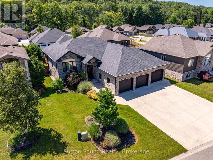 Property Photo: 336 5th Avenue A West ON N4K 6S7