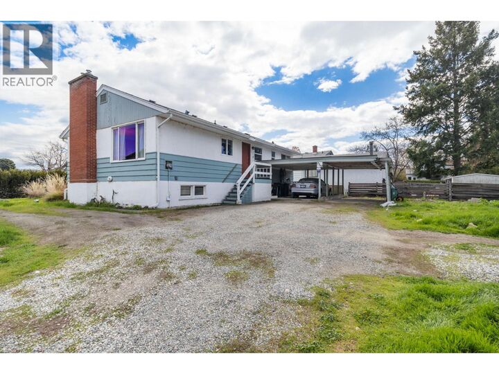 Property Photo: 2362 Abbott Street BC V1Y 1E6