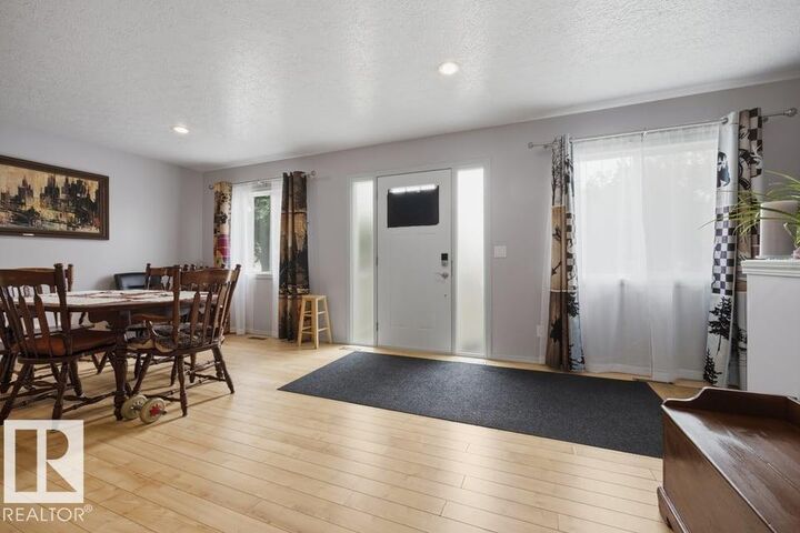Property Photo: 9530 122 Avenue NW AB T5G 0T6