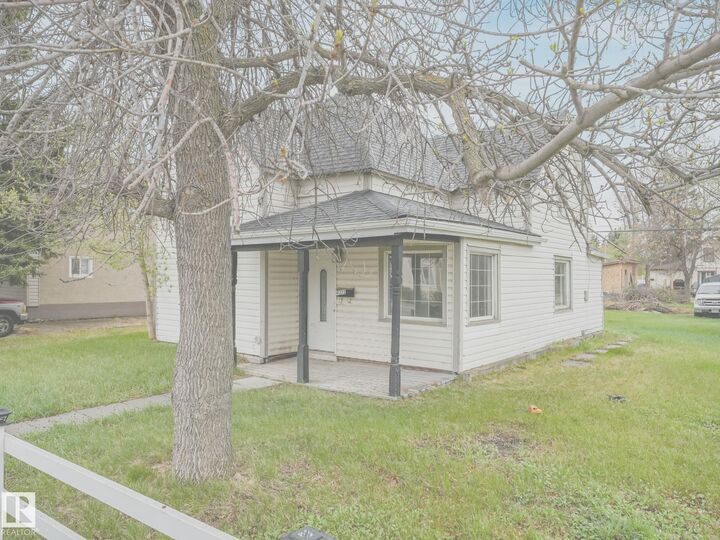 Property Photo: 4322 53 Street AB T9A 1R1