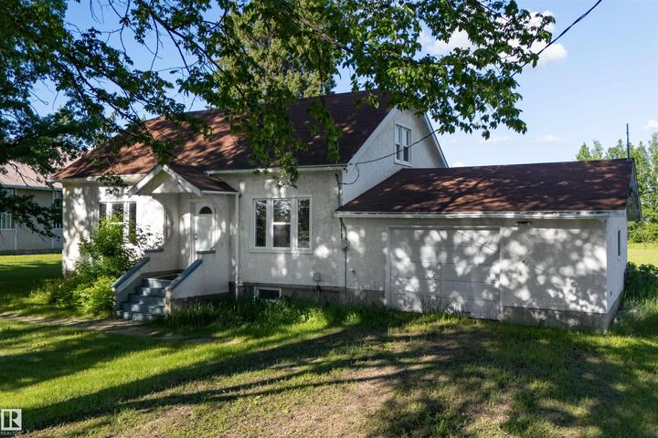 Property Photo: 4904 49 Street AB T0G 2J0
