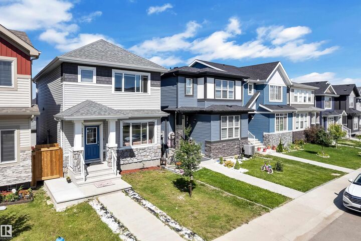 Property Photo:  2246 54 Street SW  AB T6X 2X7 