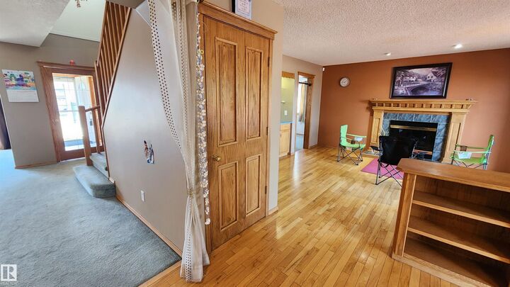 Property Photo:  2708 44A Avenue NW  AB T6T 1K1 